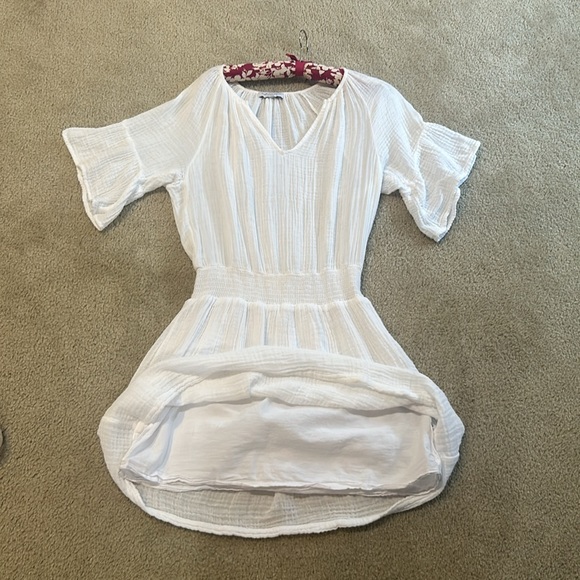 Michael Stars Katelyn white gauze dress.  Skirt is fully lined.  Size S NWOT - Picture 6 of 6